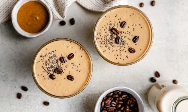 Brzi doručak za sve kavoljupce: Smoothie s kavom for the win!