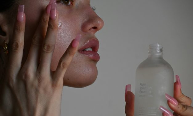 Evo koje sastojke trebamo izbjegavati u skincare rutini i zašto