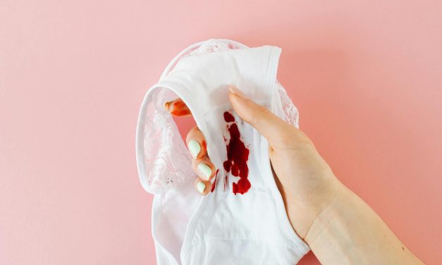 Slobodno krvarenje – menstruacija bez uložaka, tampona, čašica i gaćica